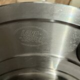 Butuci roti Land Rover 4 buc. plus piulite noi